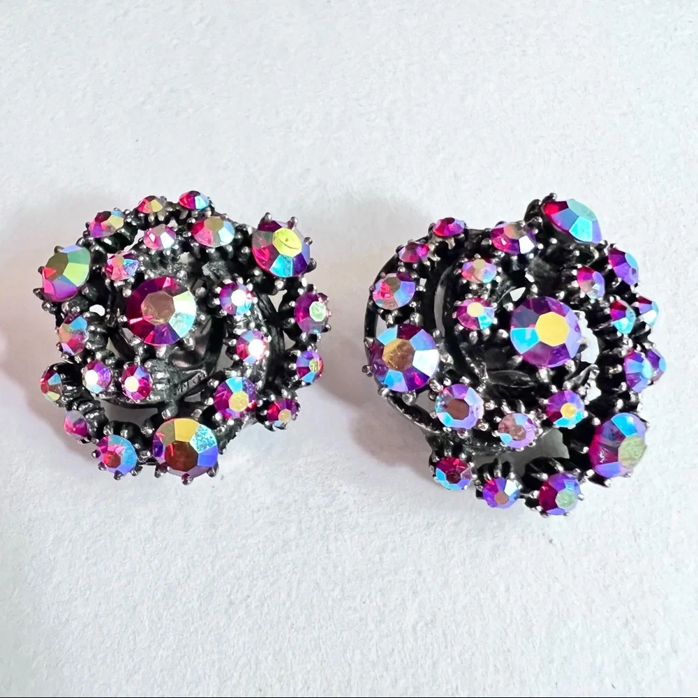 Vintage earrings dazzling